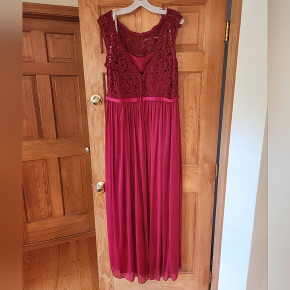 Bridesmaid Dress - Picture 3 of 6